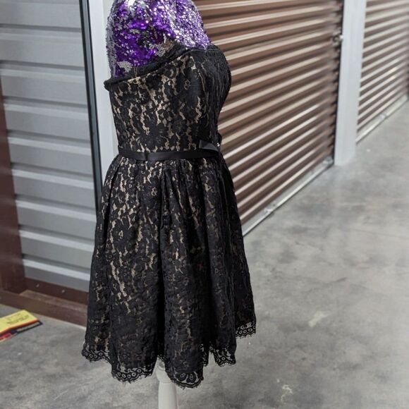 Neiman Marcus Robert Rodriguez Size 10 Black Lace Knee-lengthDress - Picture 4 of 9